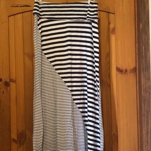 Women’s Used Gibson Navy Blue/White Maxi Skirt Size M